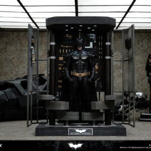 Batman Suit Cave - DC Comic - Phoenix